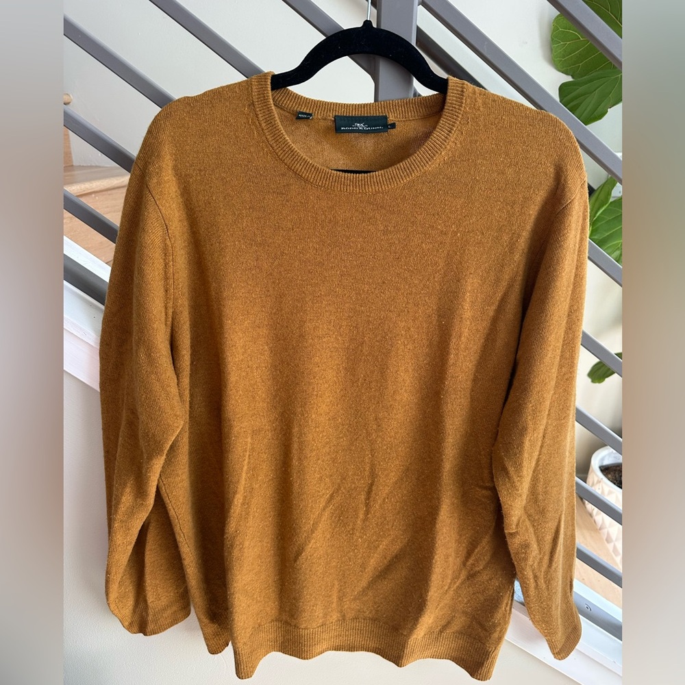 Rodd & Gunn Men's Tan Crewneck Sweater